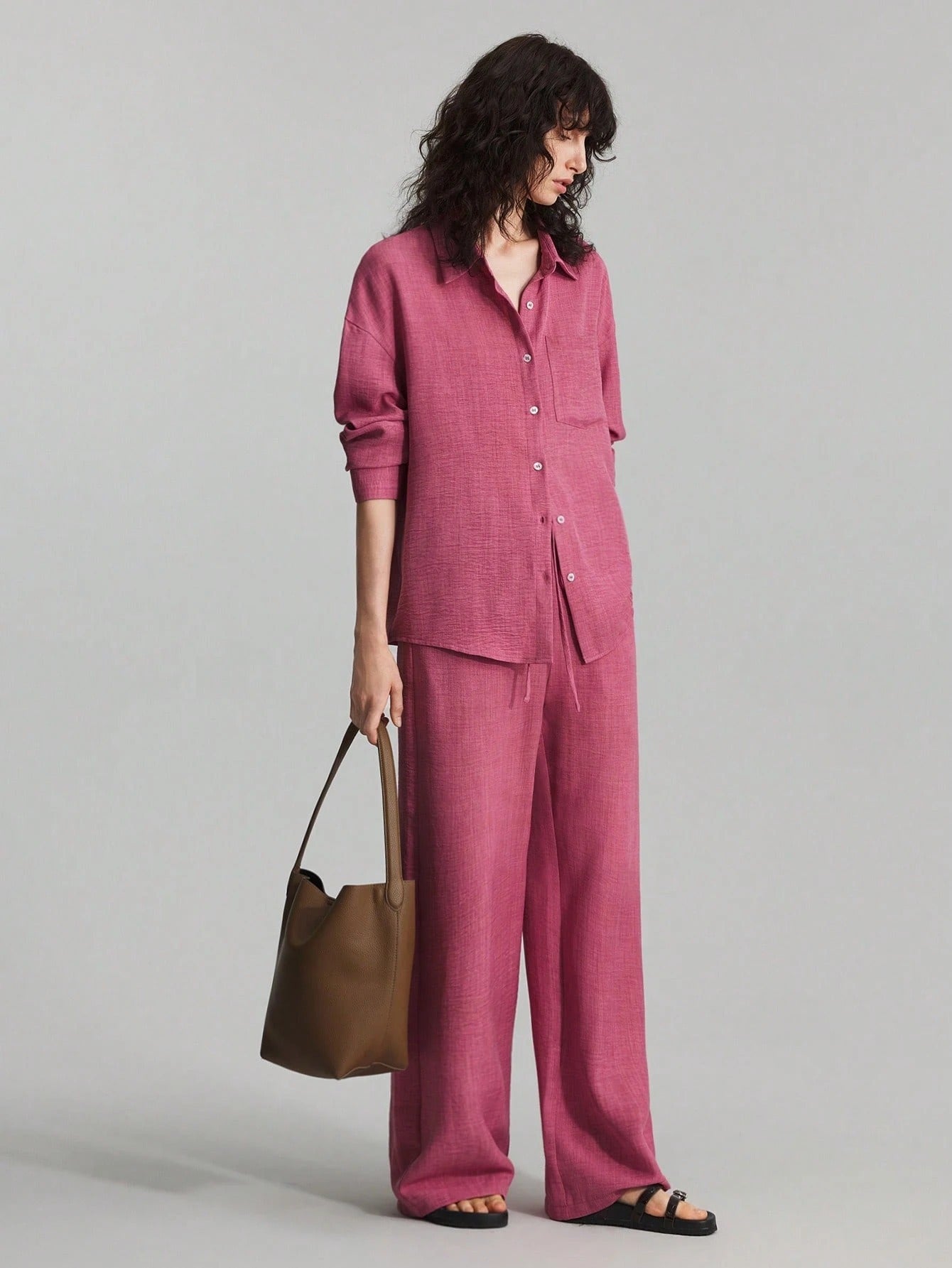 Elegant Women’s Hot Pink Set – Versatile Long Sleeve Top & Pants bunu da