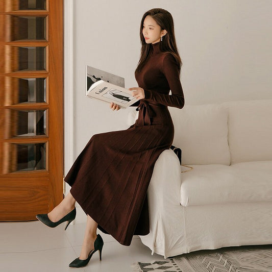 Medium length sweater bottomed skirt
