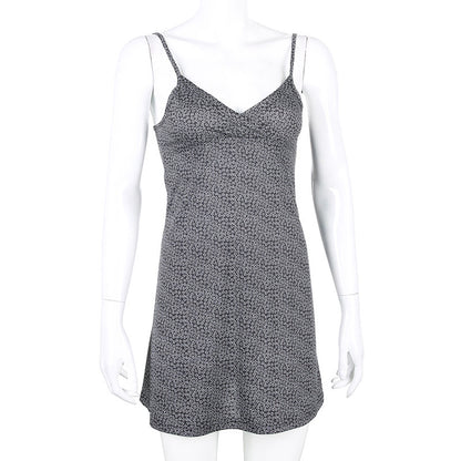 Adjustable strap A-line skirt