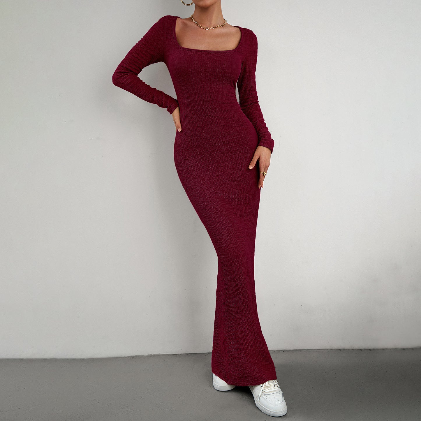 Women's Fashionable Elegant Slim Fit Square Collar Long-sleeved Knitted Dress