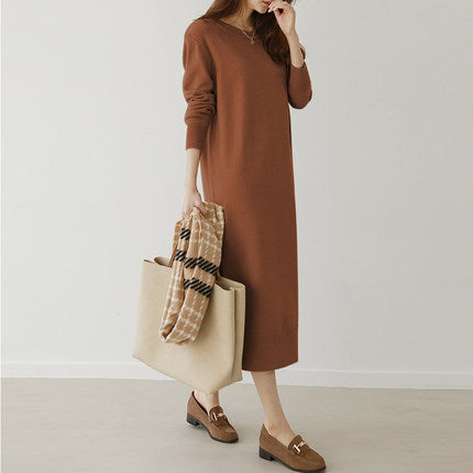 Base mid-length sweater skirt