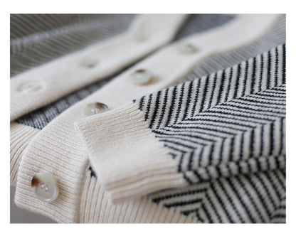 V-neck Retro Knitted Cardigan Women's Loose Jacket Thick Thick Line Outer Wear Sweater