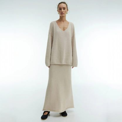Women’s Knitted Sweater Skirt Set – Elegant V-Neck Long Sleeve Two-Piece Outfit for Fall & Winter