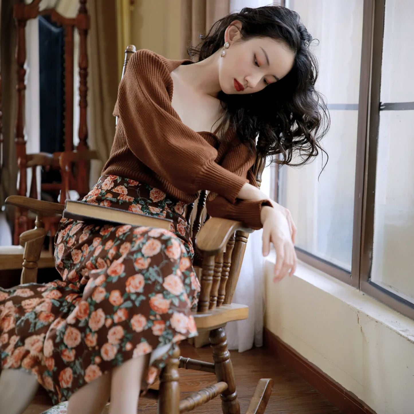 Women’s Shawl Top & Printed Midi Skirt Set – Elegant Two-Piece Outfit