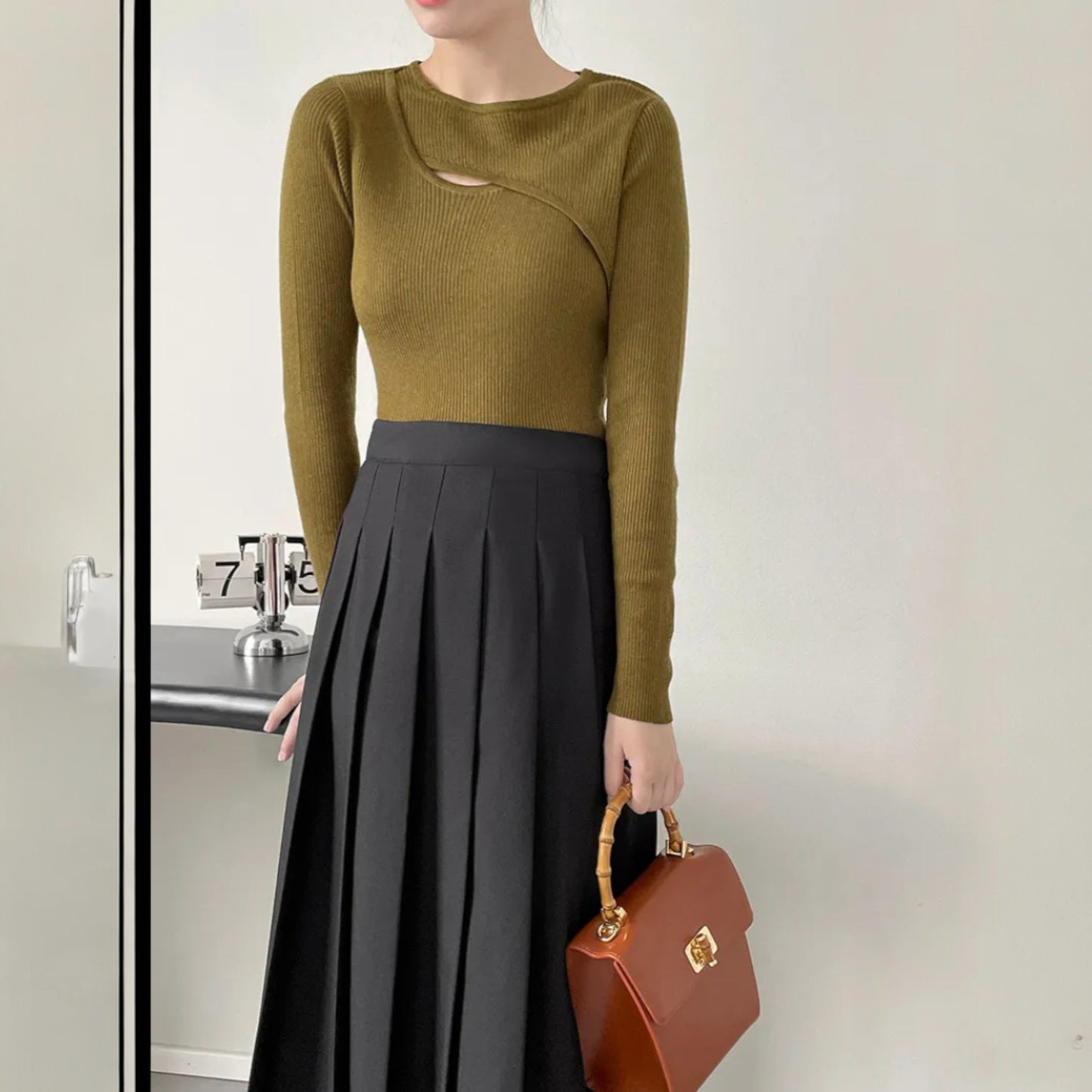 Women’s Korean Style Knitted Pullover – Simple Long Sleeve Round Neck Sweater Top