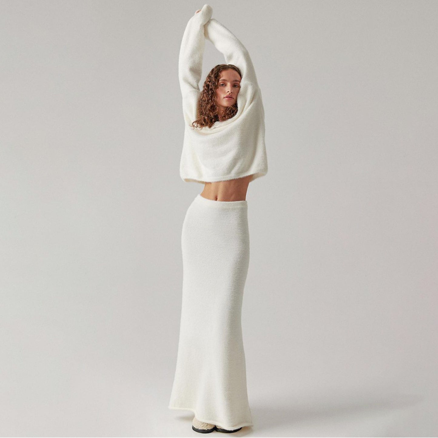 Women’s Knitted Sweater Skirt Set – Elegant V-Neck Long Sleeve Two-Piece Outfit for Fall & Winter