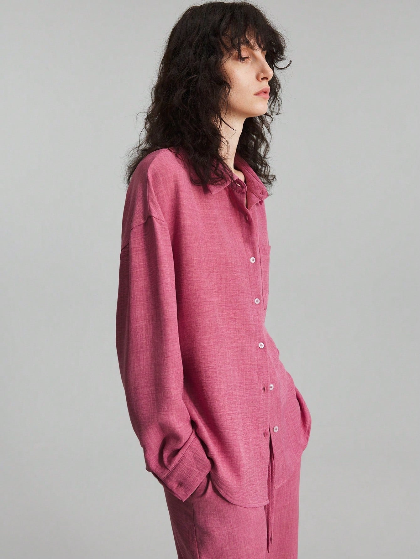 Elegant Women’s Hot Pink Set – Versatile Long Sleeve Top & Pants bunu da